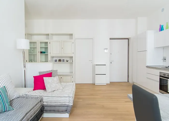 Belvedere White Flat